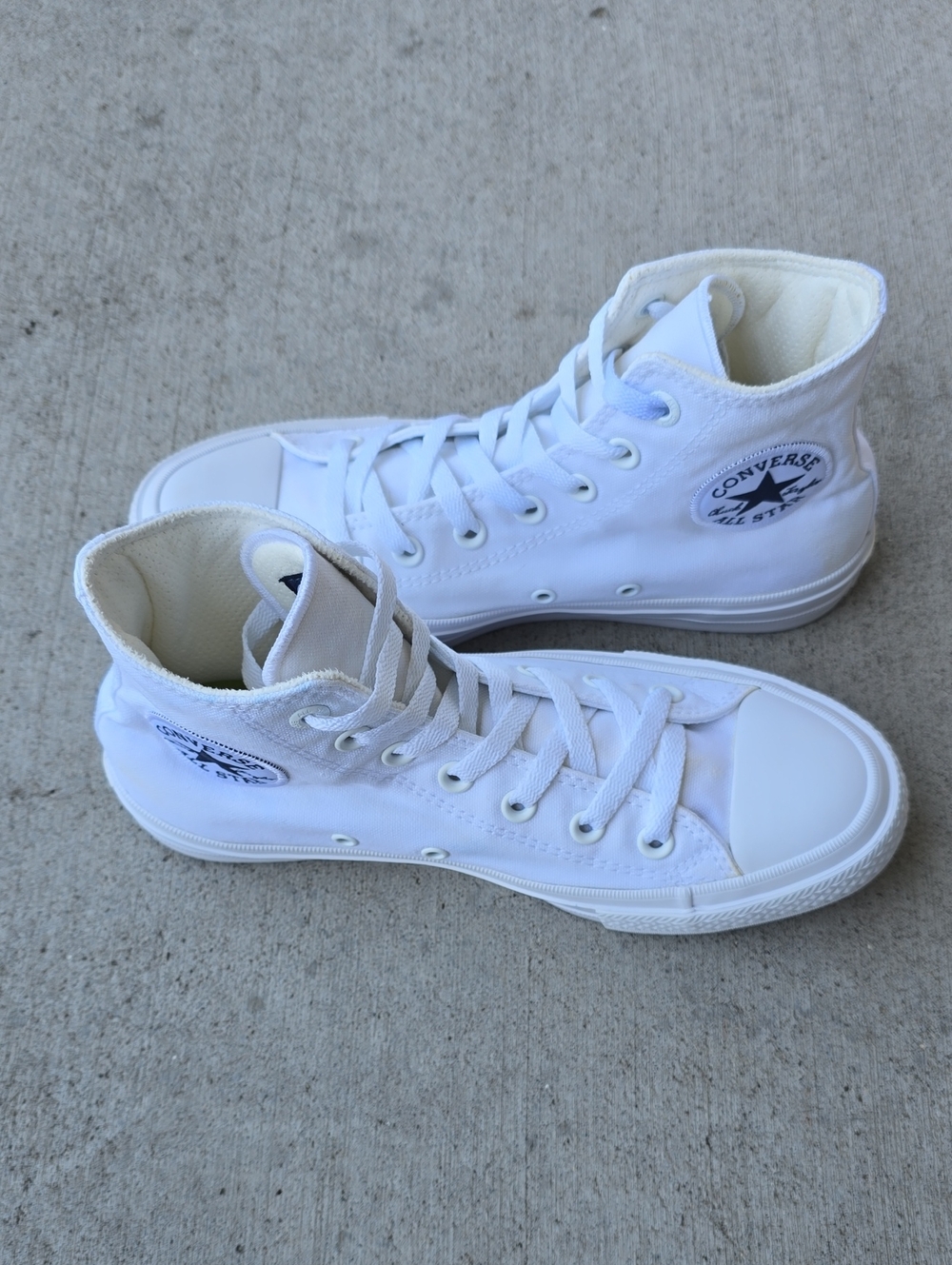 Chuck Taylor All Star ll White High Top Canvas Sneakers W8/M6 #150148C